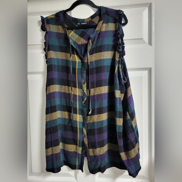 torrid Tops - Torrid - Women's Plaid Flutter Sleeves Button Up Top- Size 4